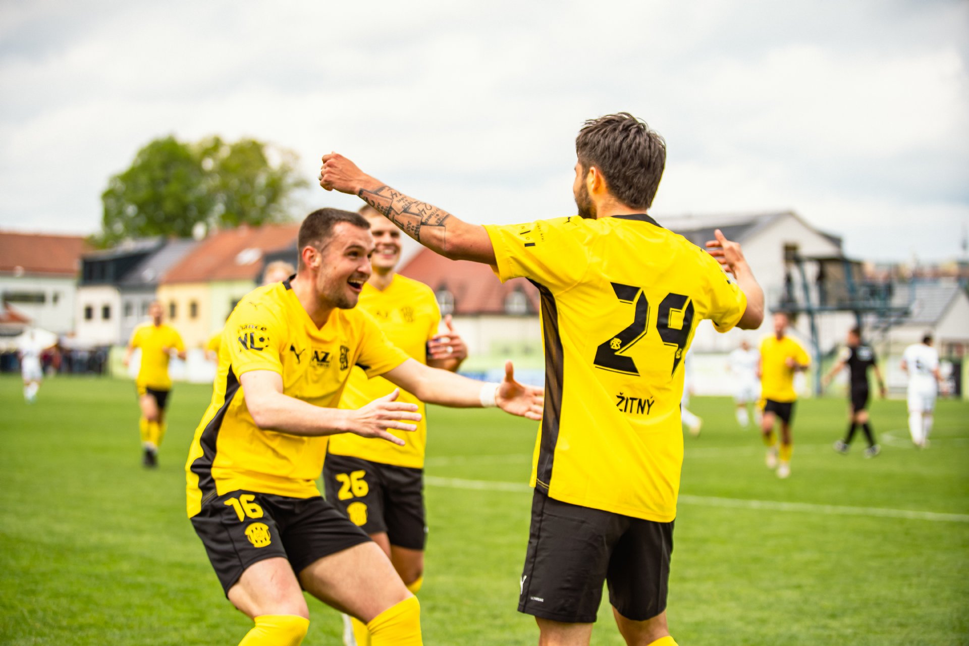 Sv�d�kova v�t�zn� premi�ra. Zbrojovka nas�zela L�ni v derby �ty�i g�ly