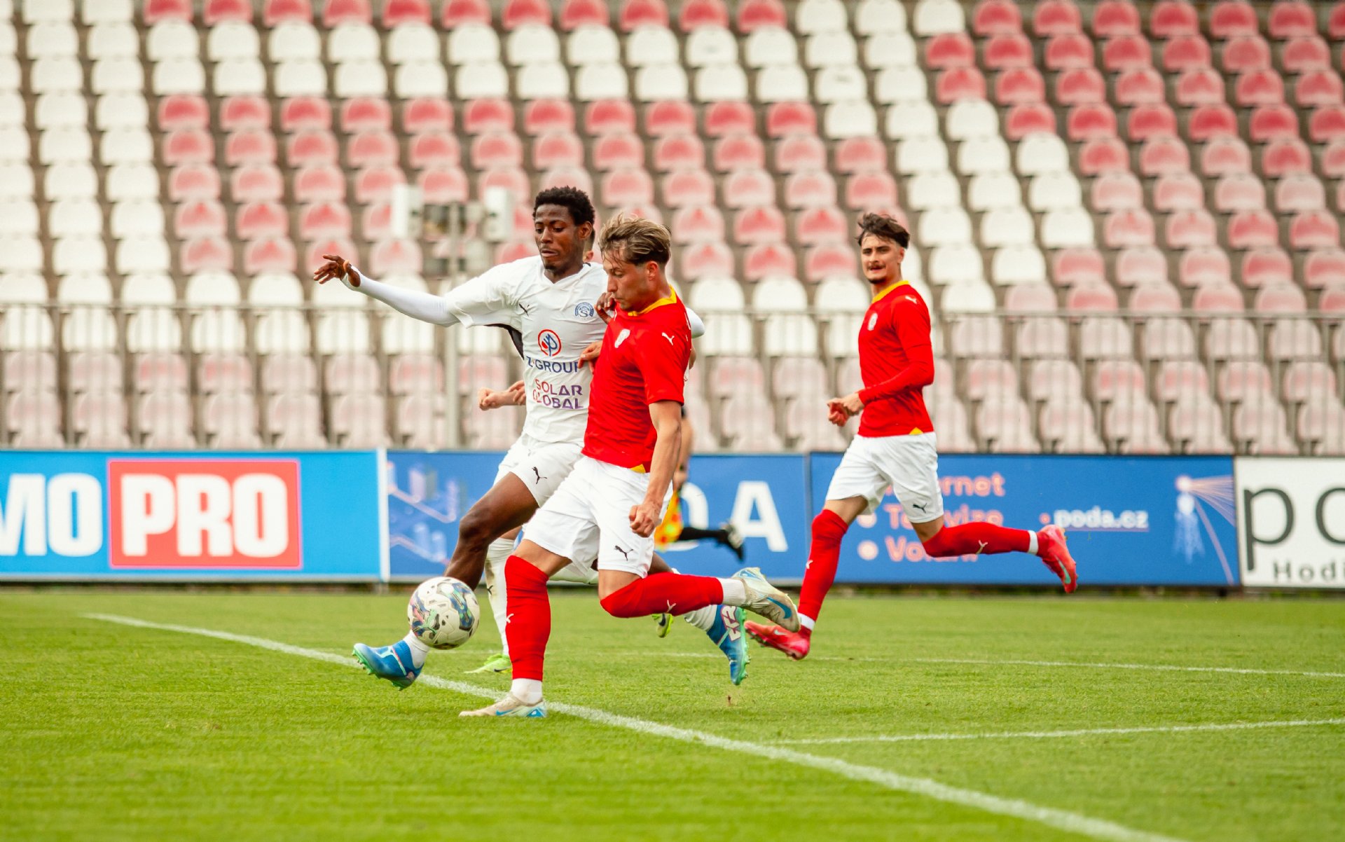 B��ko Zbrojovky doma padlo se Slov�ckem