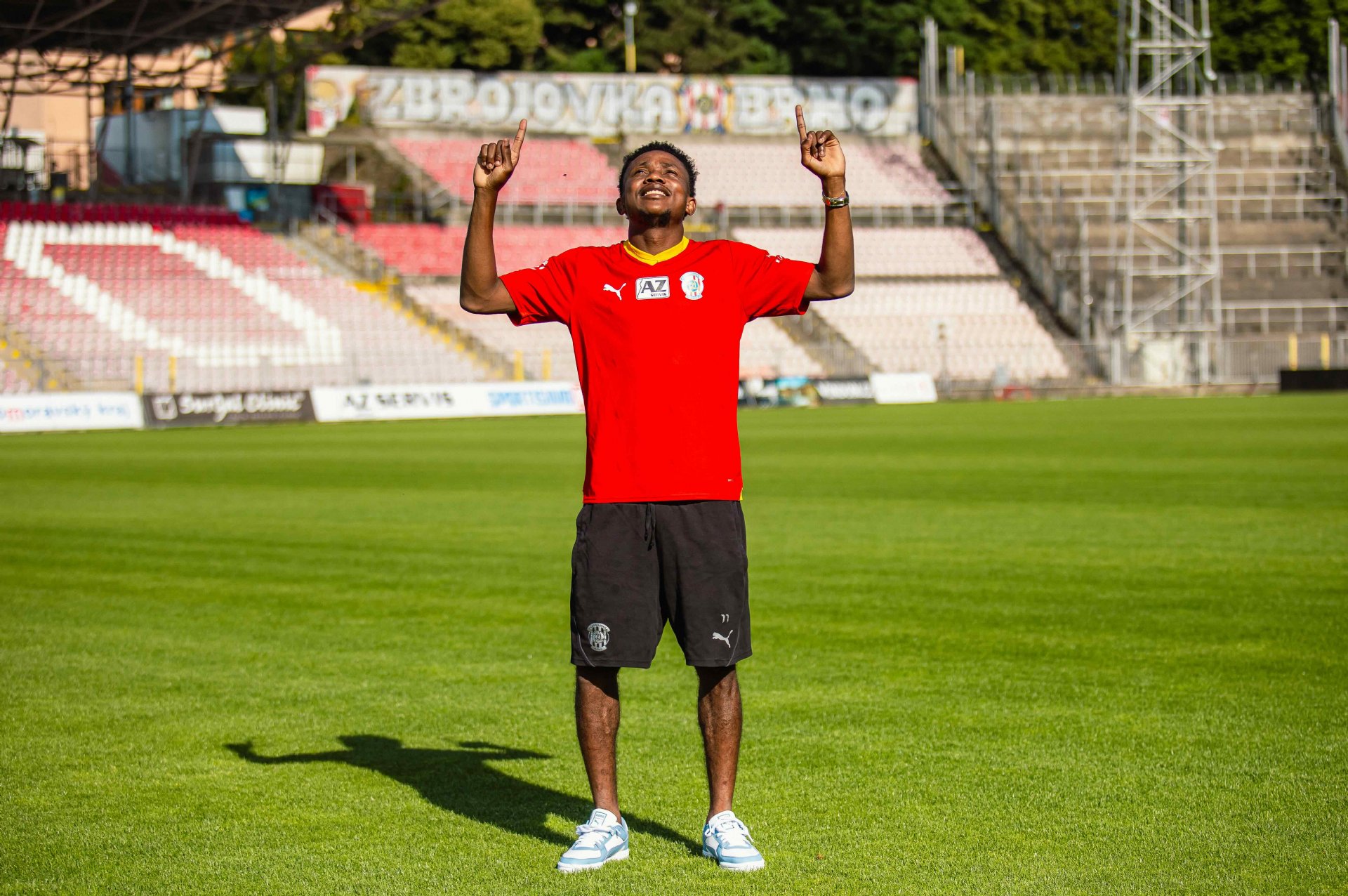 Dal�� prvoligov� posila, do Zbrojovky p�ich�z� z Jablonce �to�n�k Kanakimana