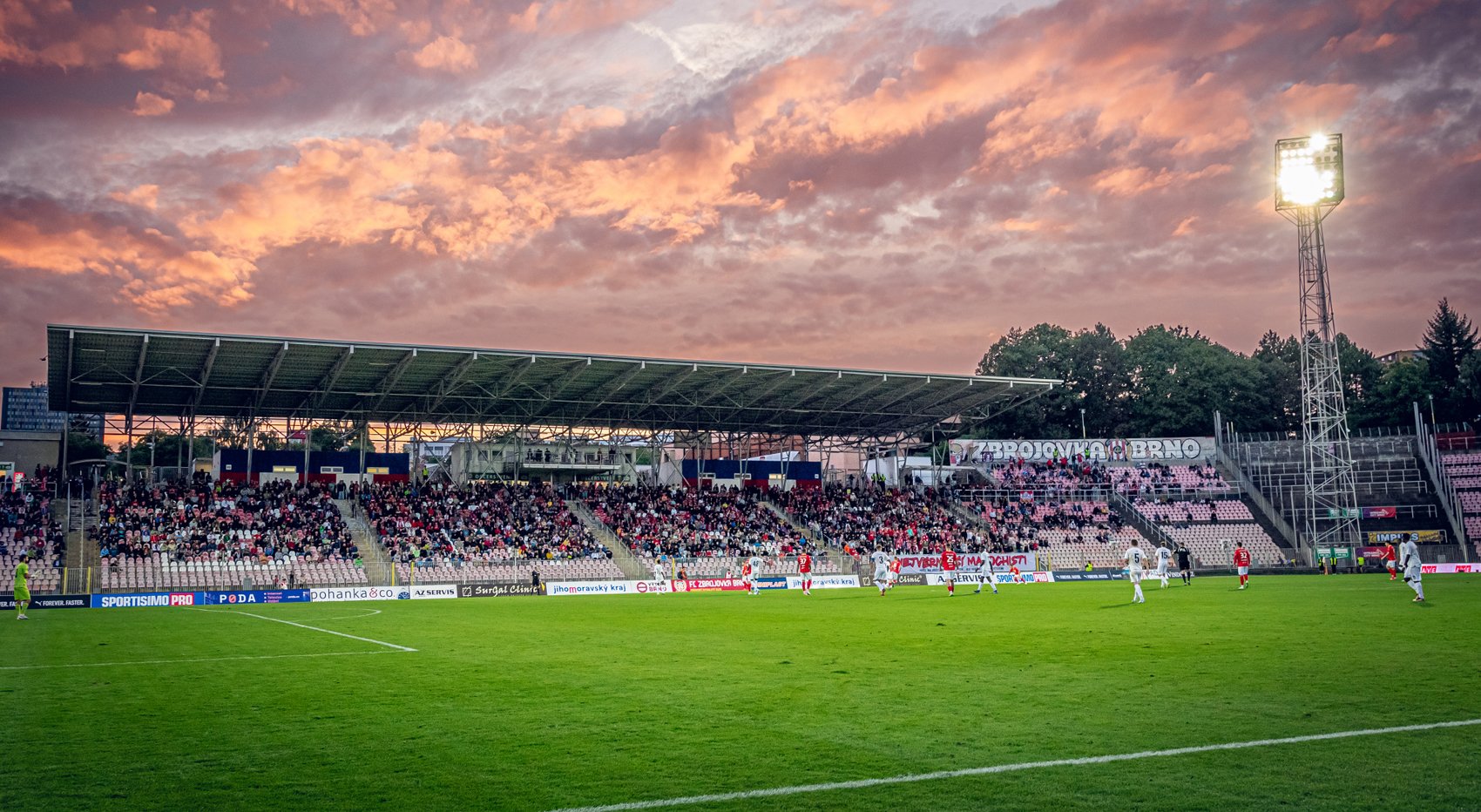 Nov� sezona, nov� z�itky: Co �ek� fanou�ky Zbrojovky na dom�c�ch utk�n�ch?