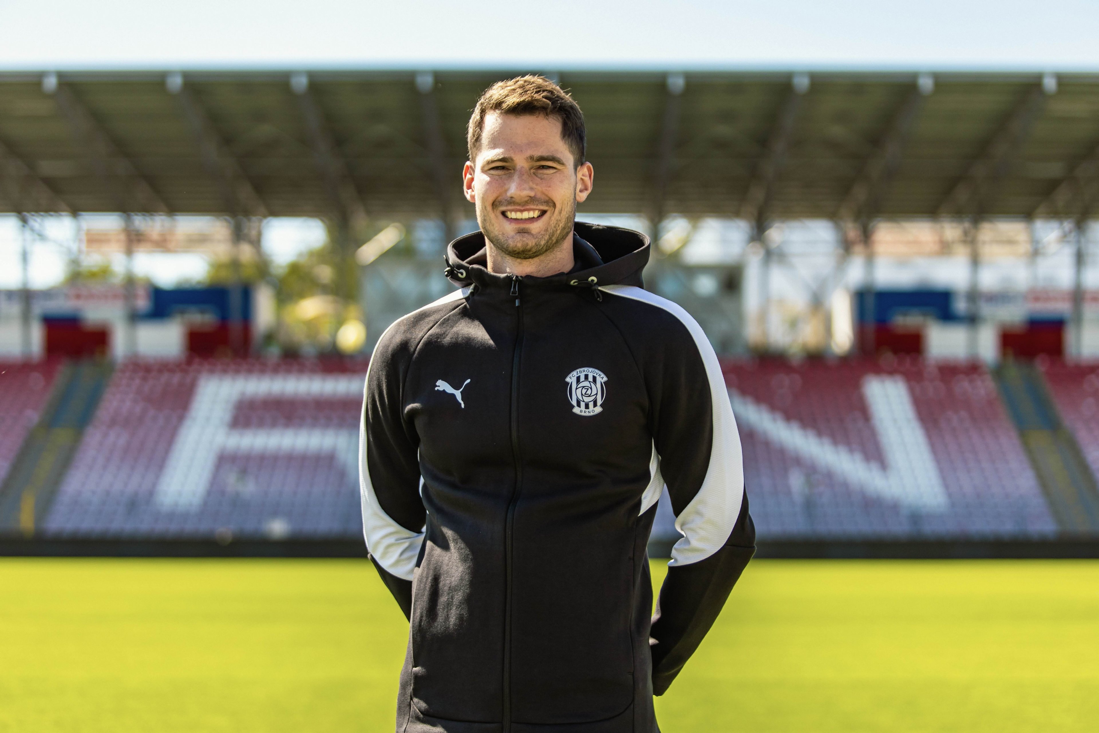 Realiza�n� t�m Zbrojovky pos�lil Filip Hrdli�ka