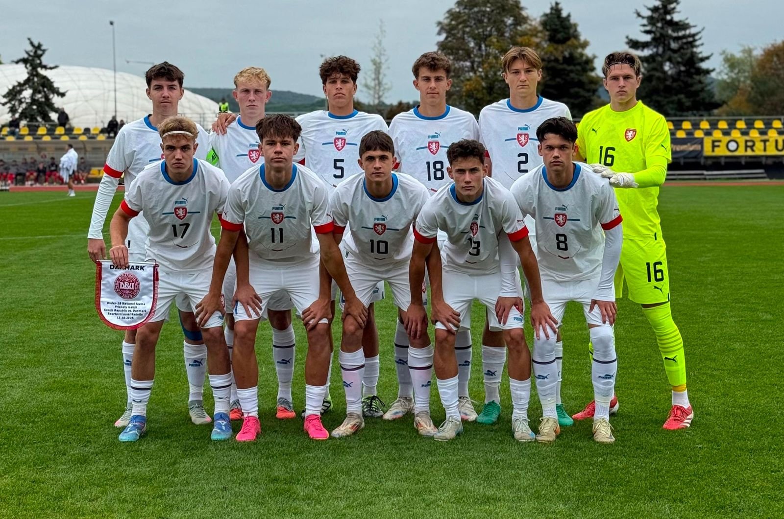 Brn�n�t� z�stupci v reprezentaci U18: Kosteln� podr�el t�m, K�iv�nek odehr�l hodinu