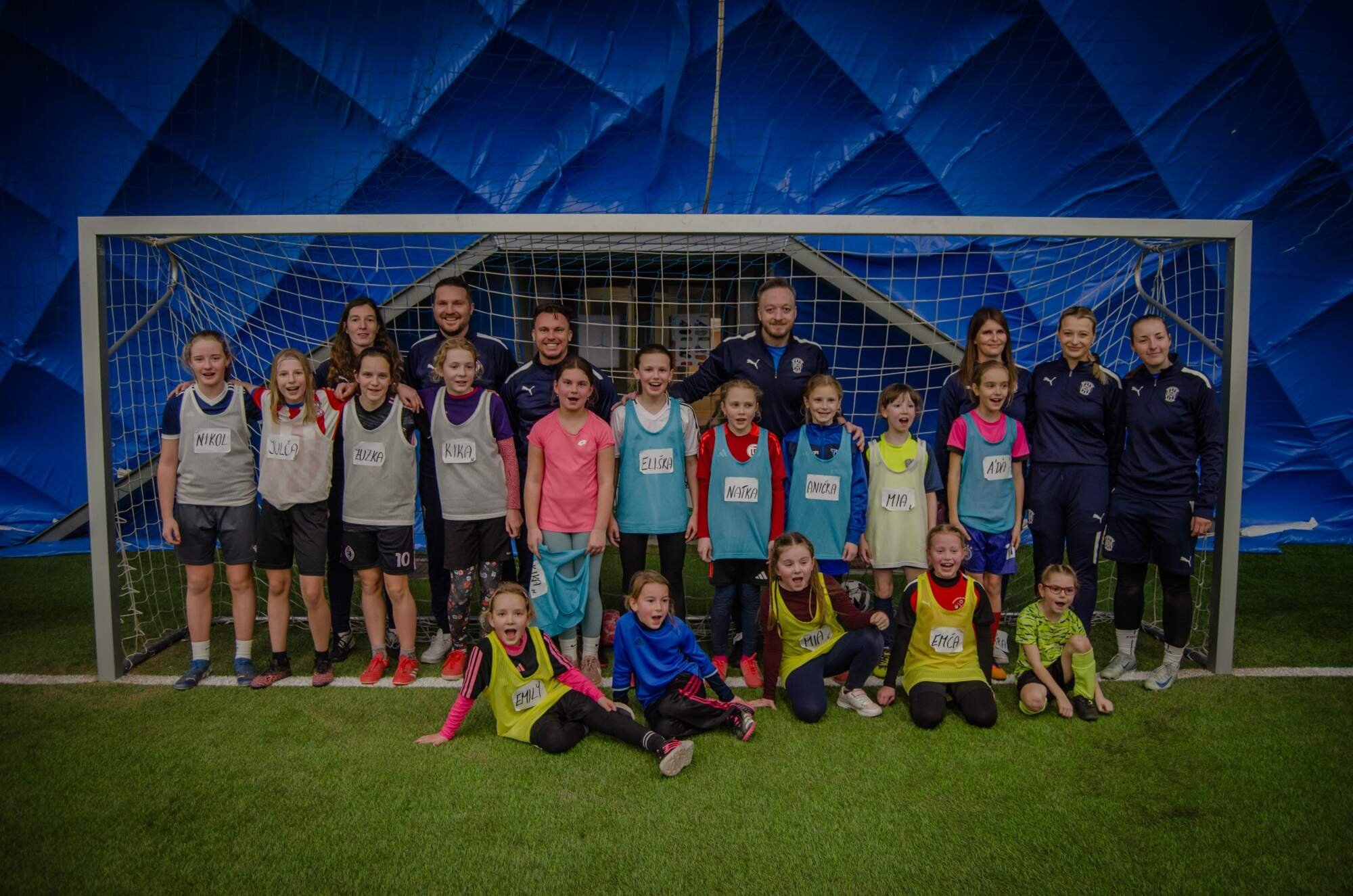 Zbrojovka zvy�uje pov�dom� o �ensk�m fotbale 