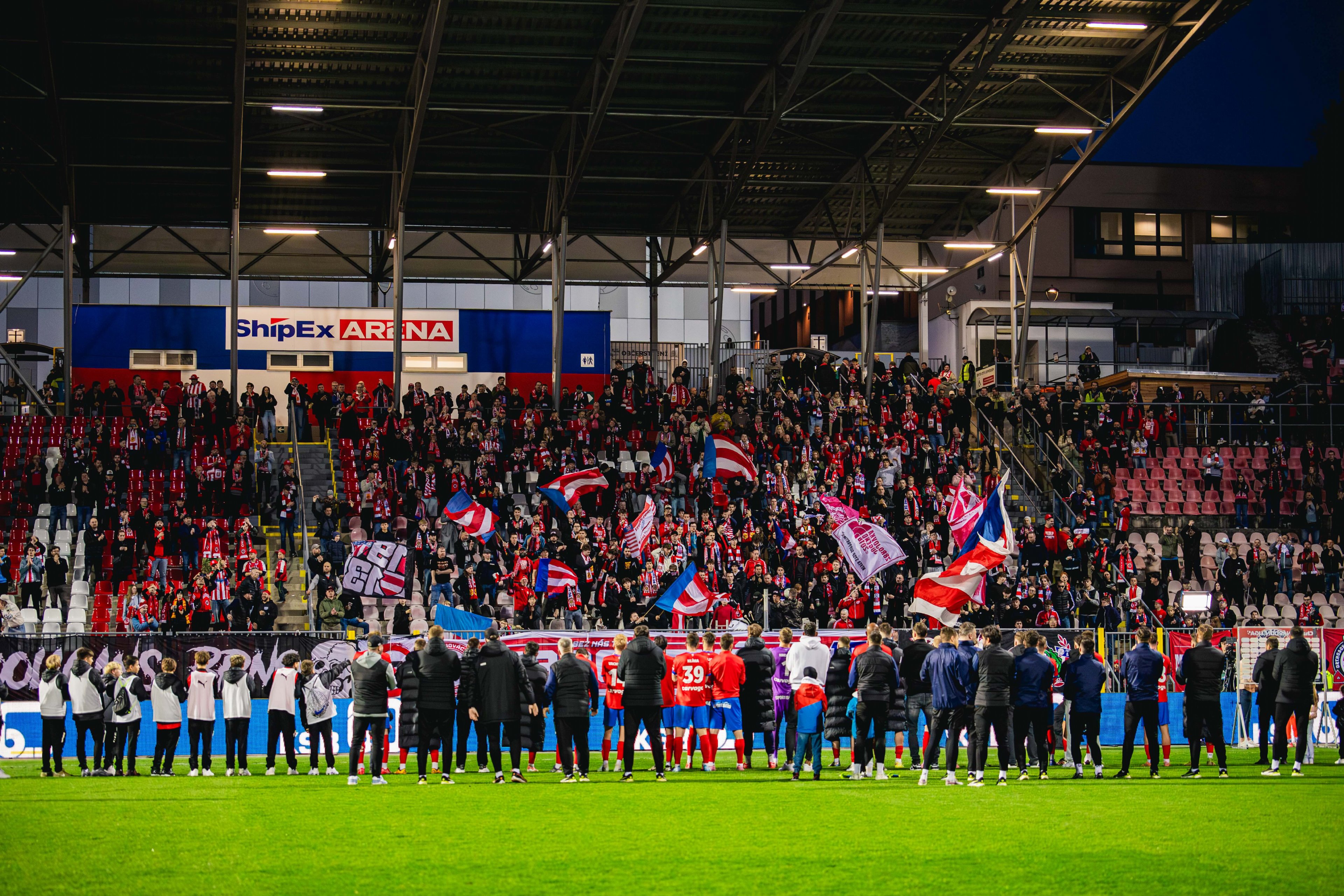 Informace pro fanou�ky Zbrojovky k v�jezdu do Jihlavy