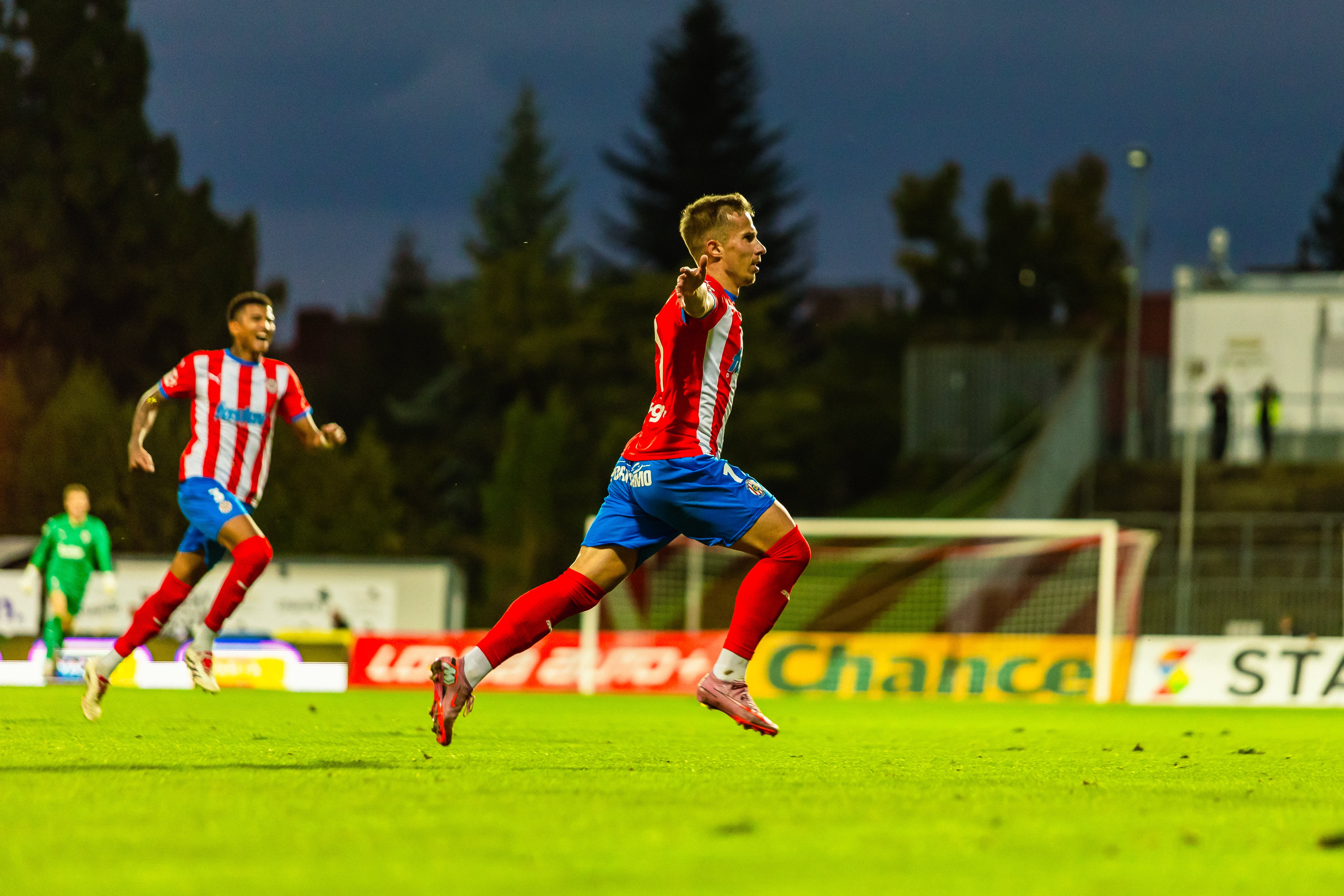 Rymarenko hrdinou! Zbrojovka v nastaven� zlomila duel s rezervou Slavie