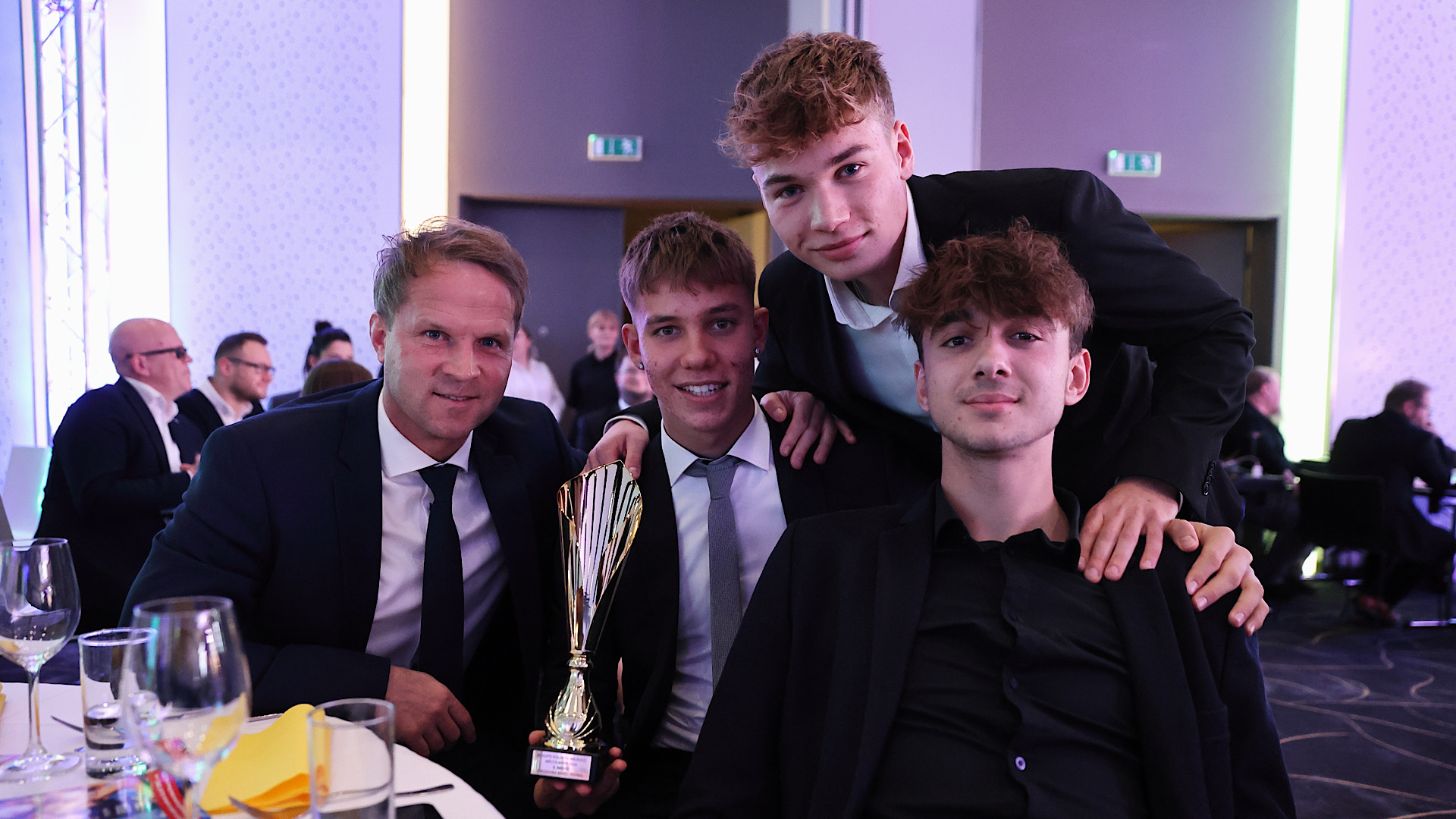 Zbrojov�ck� dorost t�et�m nejlep��m kolektivem roku!