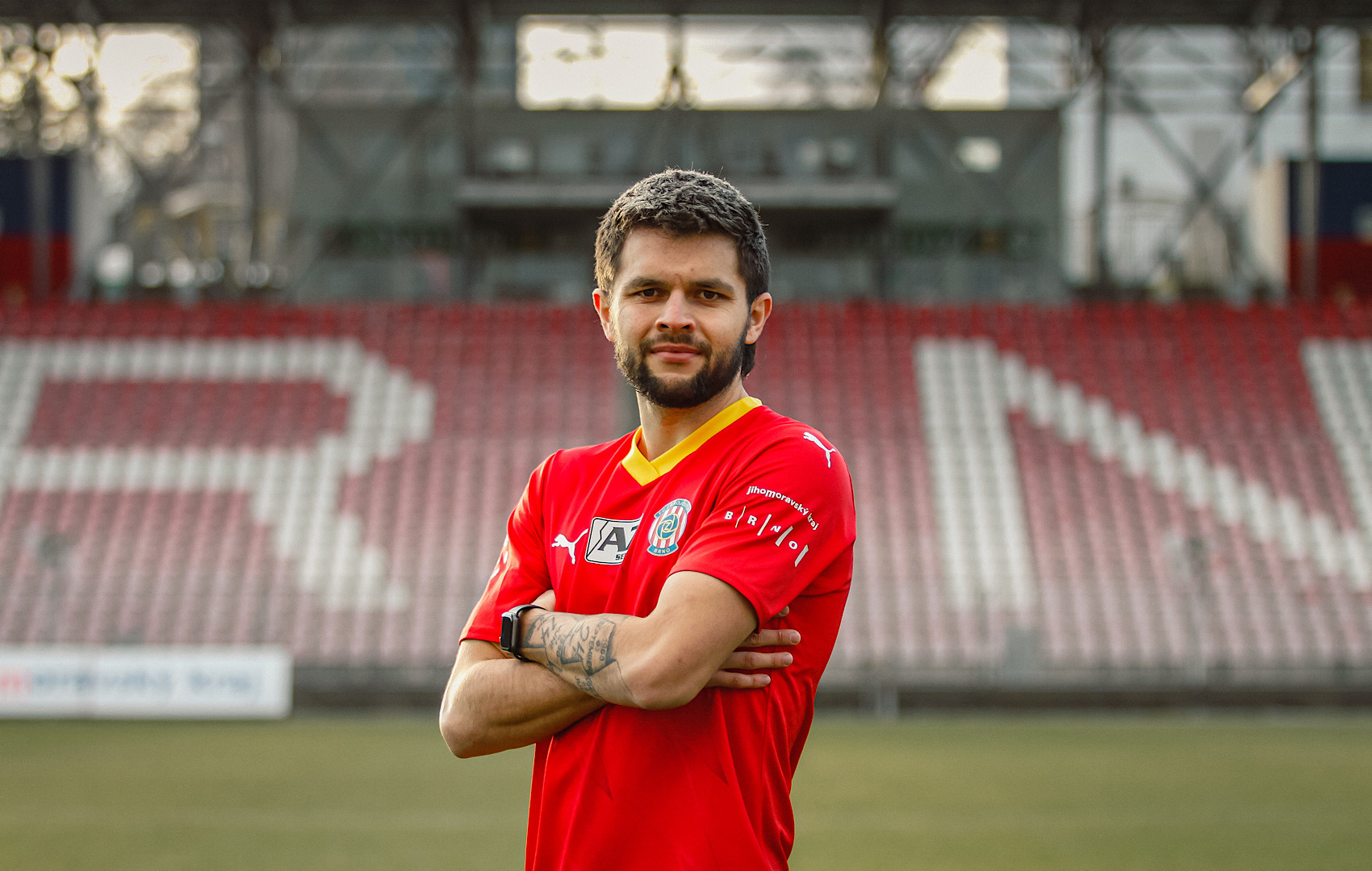 Zbrojovka z�skala ofenzivn�ho z�lo�n�ka Patrika �itn�ho