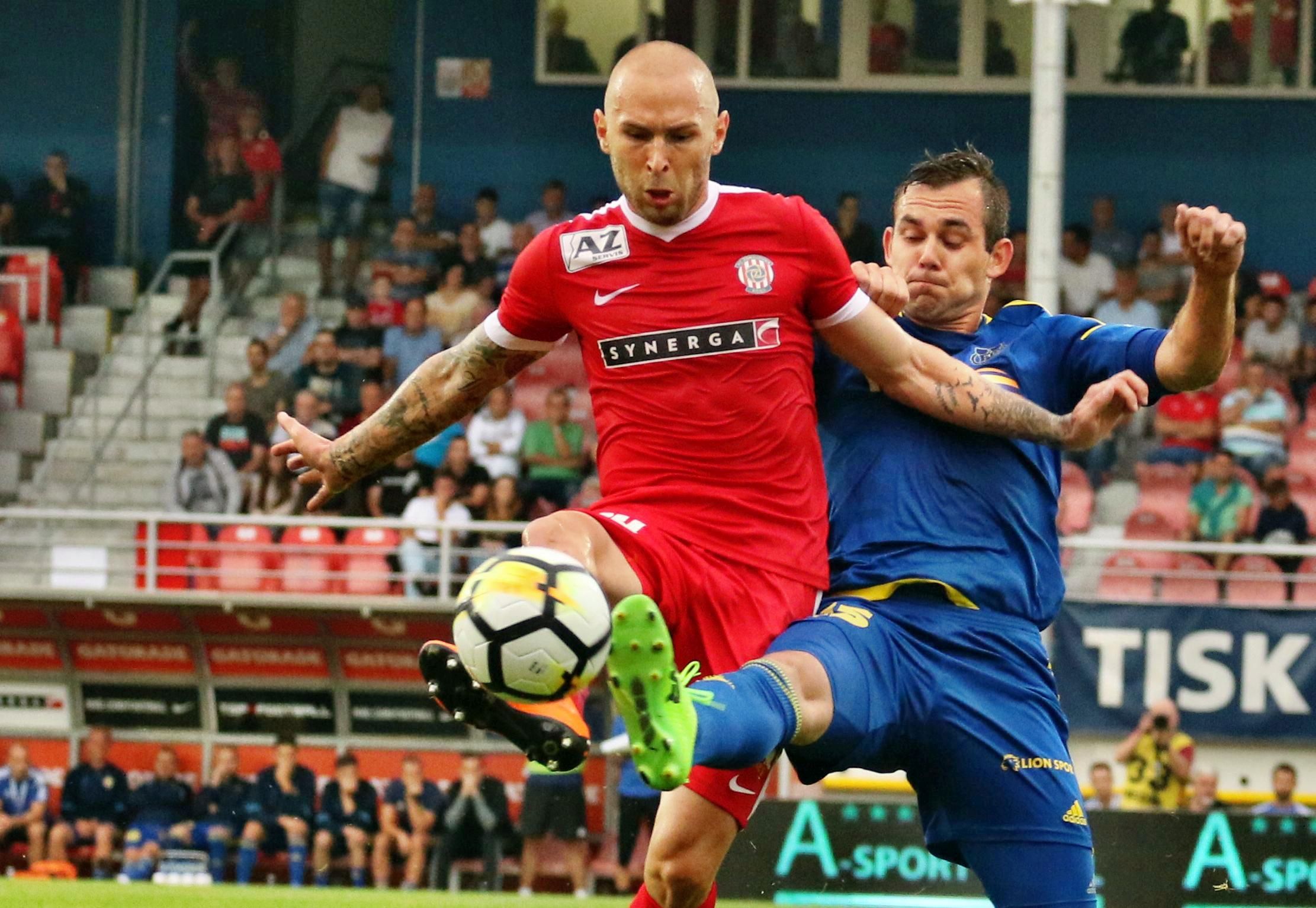 N� partner AZ SERVIS nab�z� op�t v�hodn� slevy pro permanentk��e!