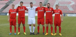 V kabin� Zbrojovky p�ed jarem p�t nov�ch tv���