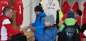 Hr��i p��pravky FC Svratka Brno nav�t�vili z�pas Zbrojovky