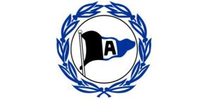 SOUST�ED�N�: Trojici utk�n� s n�meck�mi soupe�i odstartuje duel s BIelefeldem