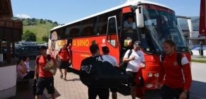 Soust�ed�n� za��n� - Zbrojov�ci dnes dorazili do Kaprunu