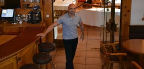 Kluci jsou vzorn�, chv�l� Zbrojov�ky Jaroslav Rangl, provozn� hotelu St. Florian