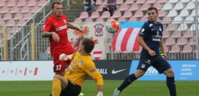 Hodn� se mi ulevilo, hl�s� probuzen� st�elec �ezn��ek