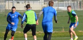 FOTO, VIDEO: Prvn� den na soust�ed�n�