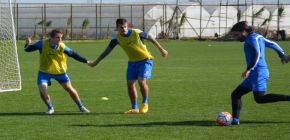 FOTO, VIDEO: P�t� den na soust�ed�n� - jsme v polovin�