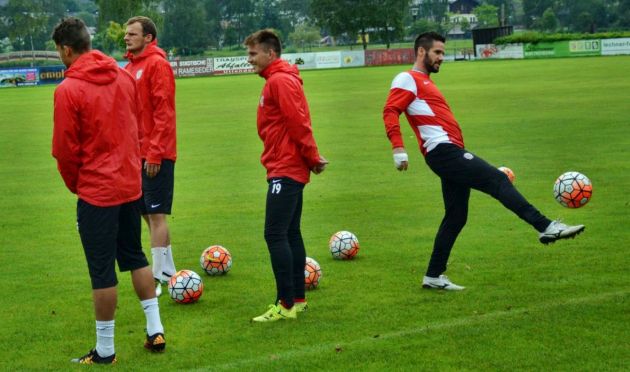 VIDEO: Druh� den v Kaprunu - z�bava i d�ina