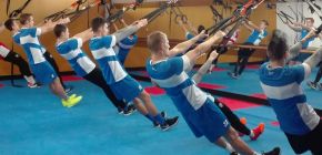 VIDEO: Zbrojov�ci cvi�ili s TRX