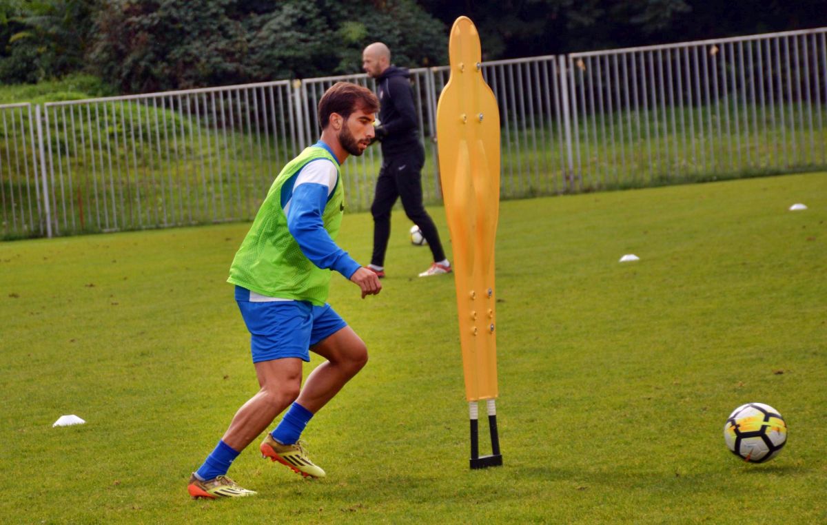 Juniorka se ve Zl�n� p�edstav� i s dvojic� nov�ch hr���