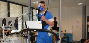 VIDEO: Kondi�n� testy a prvn� kontakt s m��em