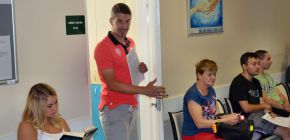 P�ij�te s n�mi darovat krev!