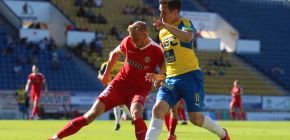 Nad�je �ije. Zbrojovka deklasovala Teplice a z�st�v� ve h�e o z�chranu