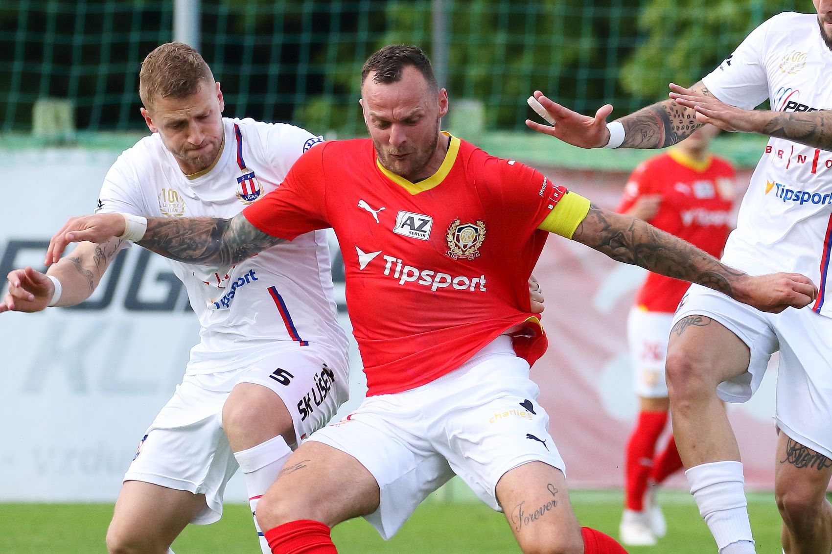 VIDEO: Jakub �ezn��ek po utk�n� v L�ni