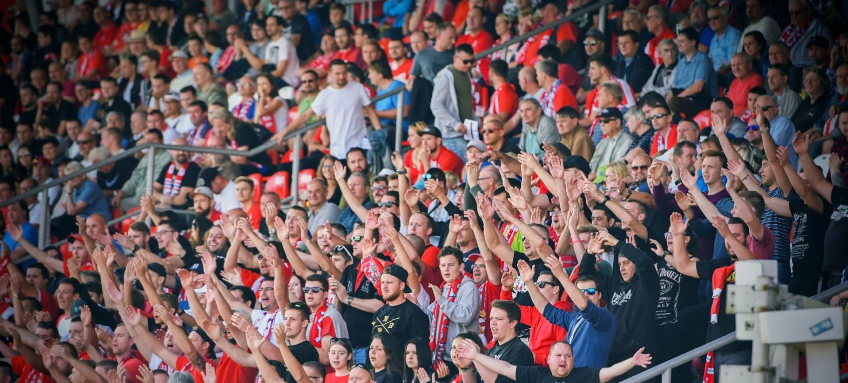 P�edkupn� pr�vo na permanentky o v�kendu kon��