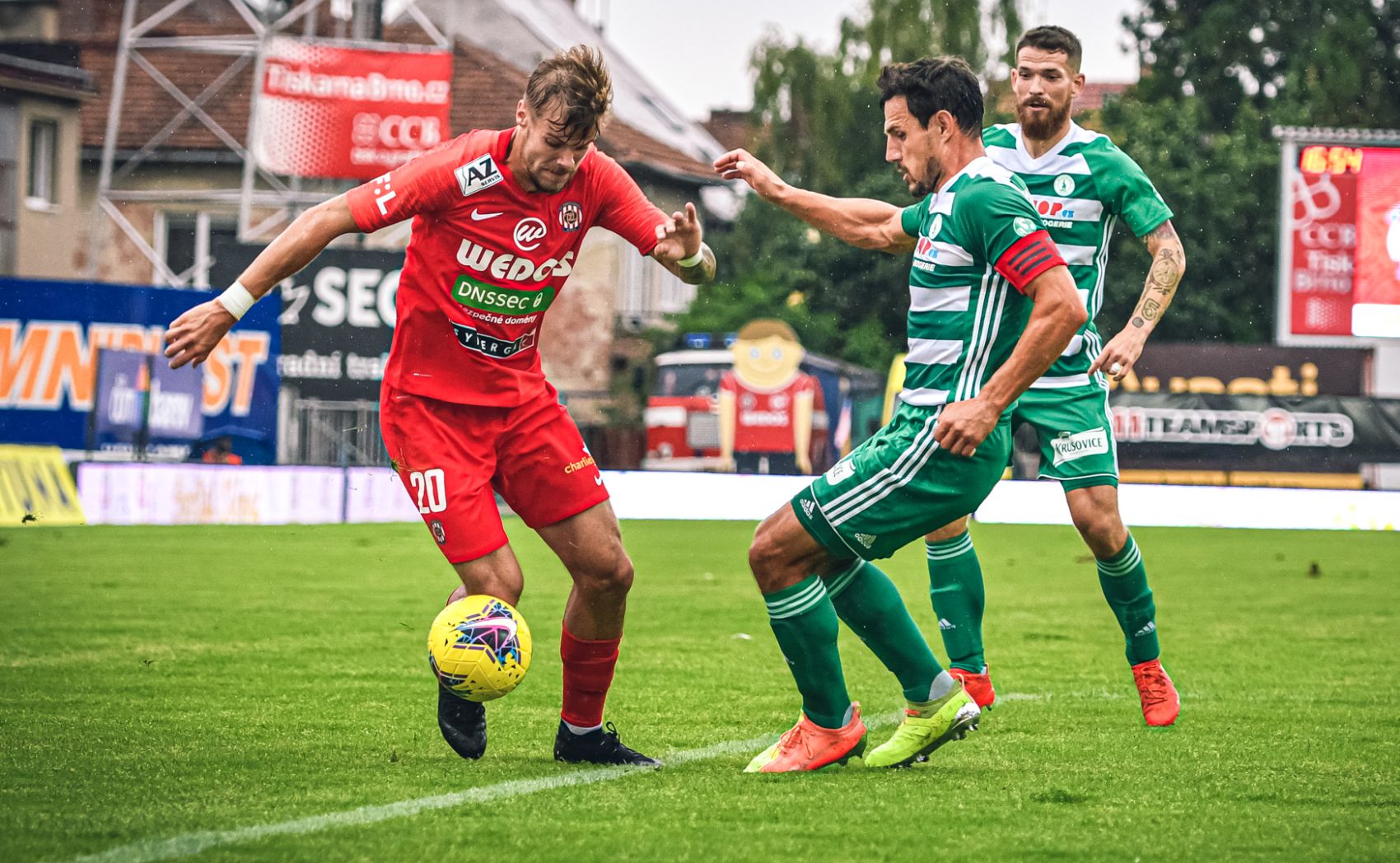 VIDEO: �anc� jsme m�li dost, mrzelo Hlad�ka po rem�ze