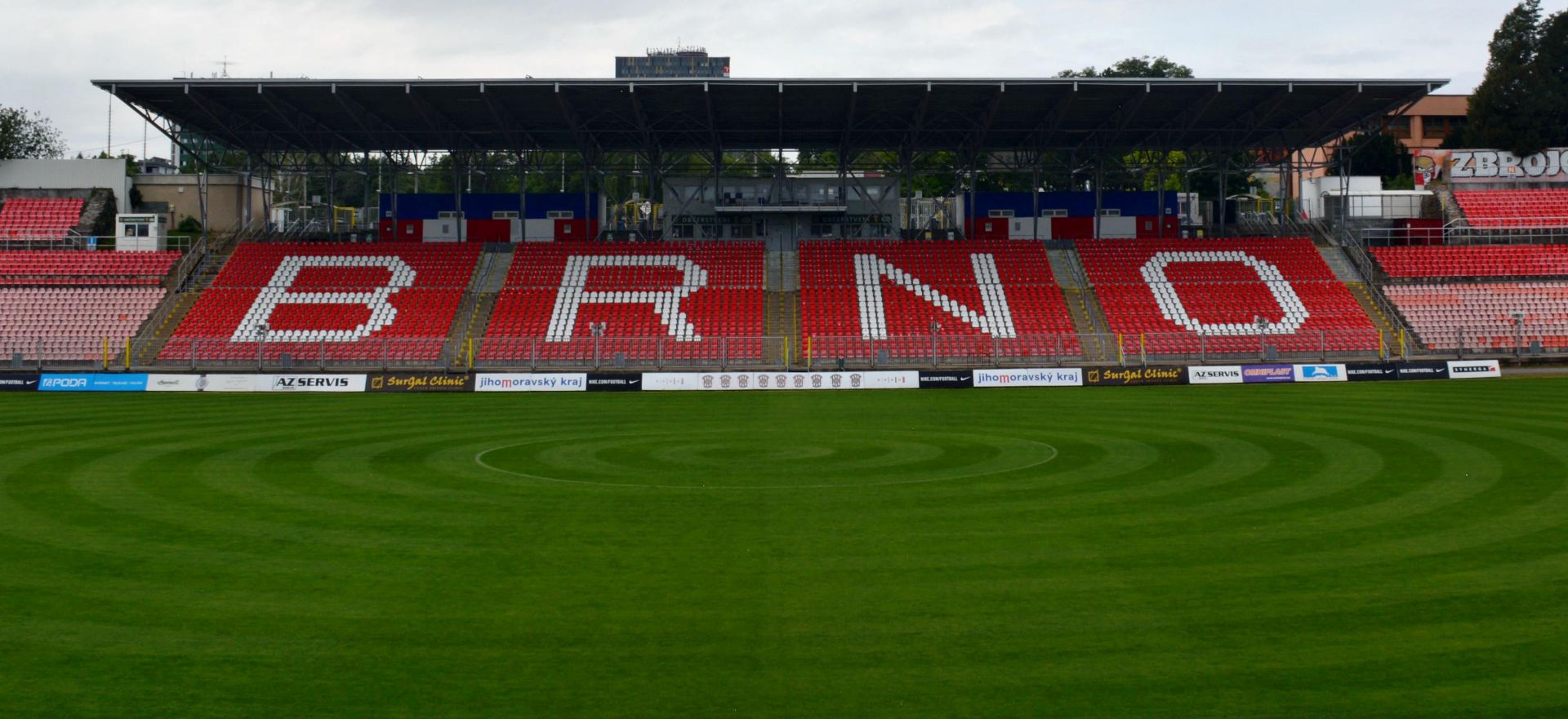 WU18: Zbrojova�ky podlehly T�eb��i