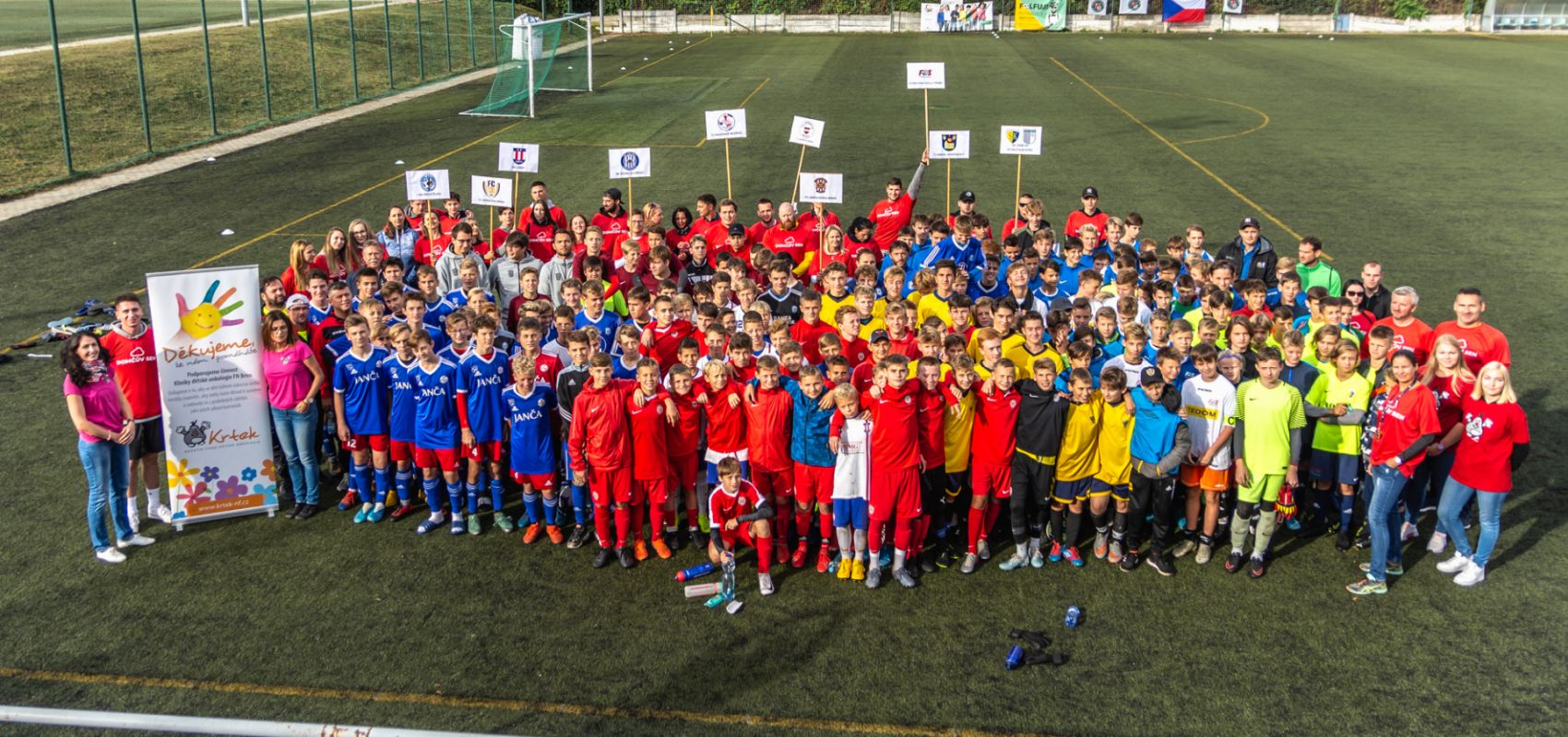 Zbrojovka spolupo��d� charitativn� turnaj Dom��v sen