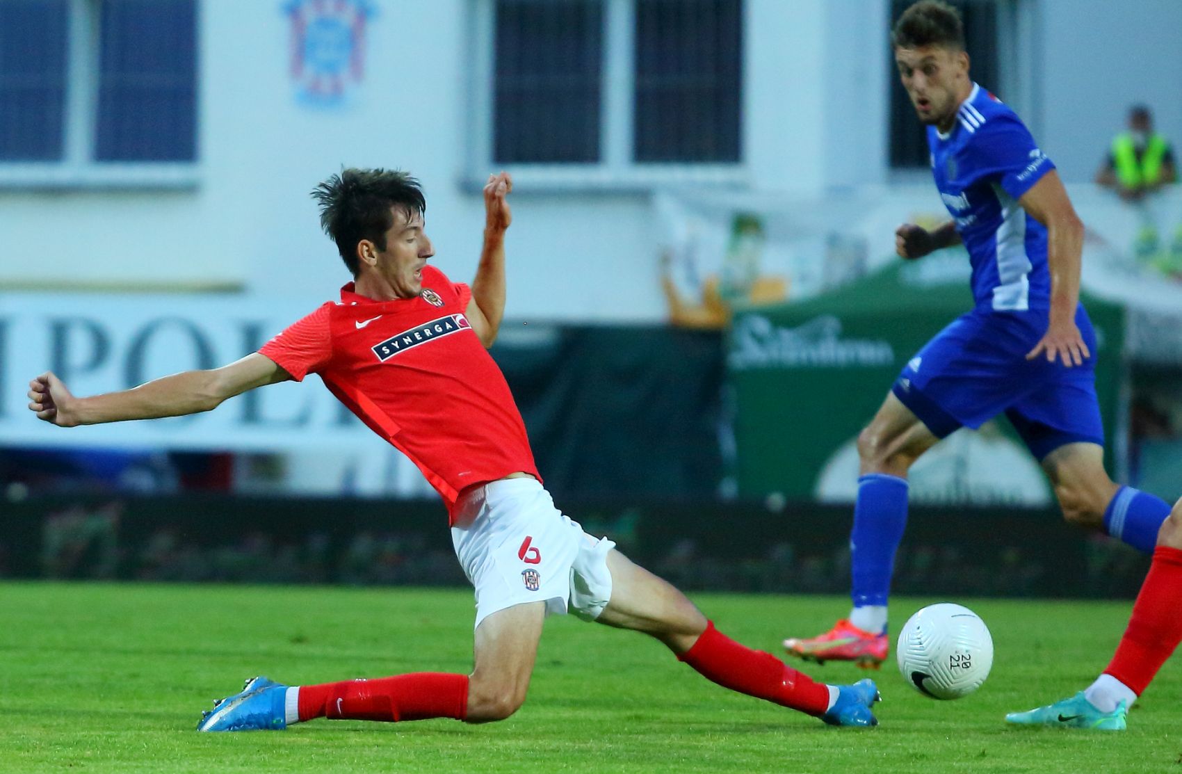 Snad posledn� dva z�pasy podzimu zvl�dneme, v��� Endl