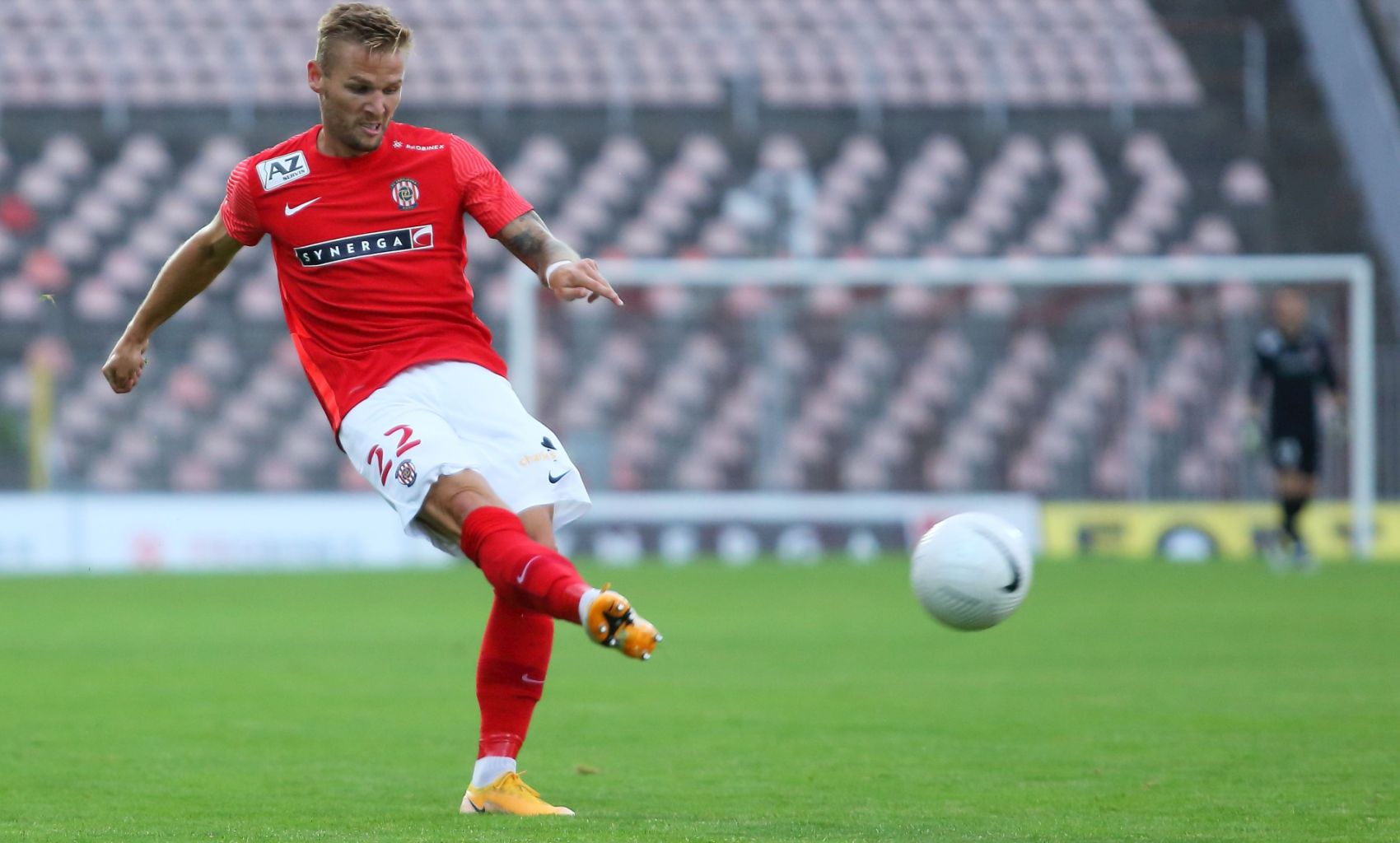 ROZHOVOR Z PROGRAMU: Mat�j Hrabina