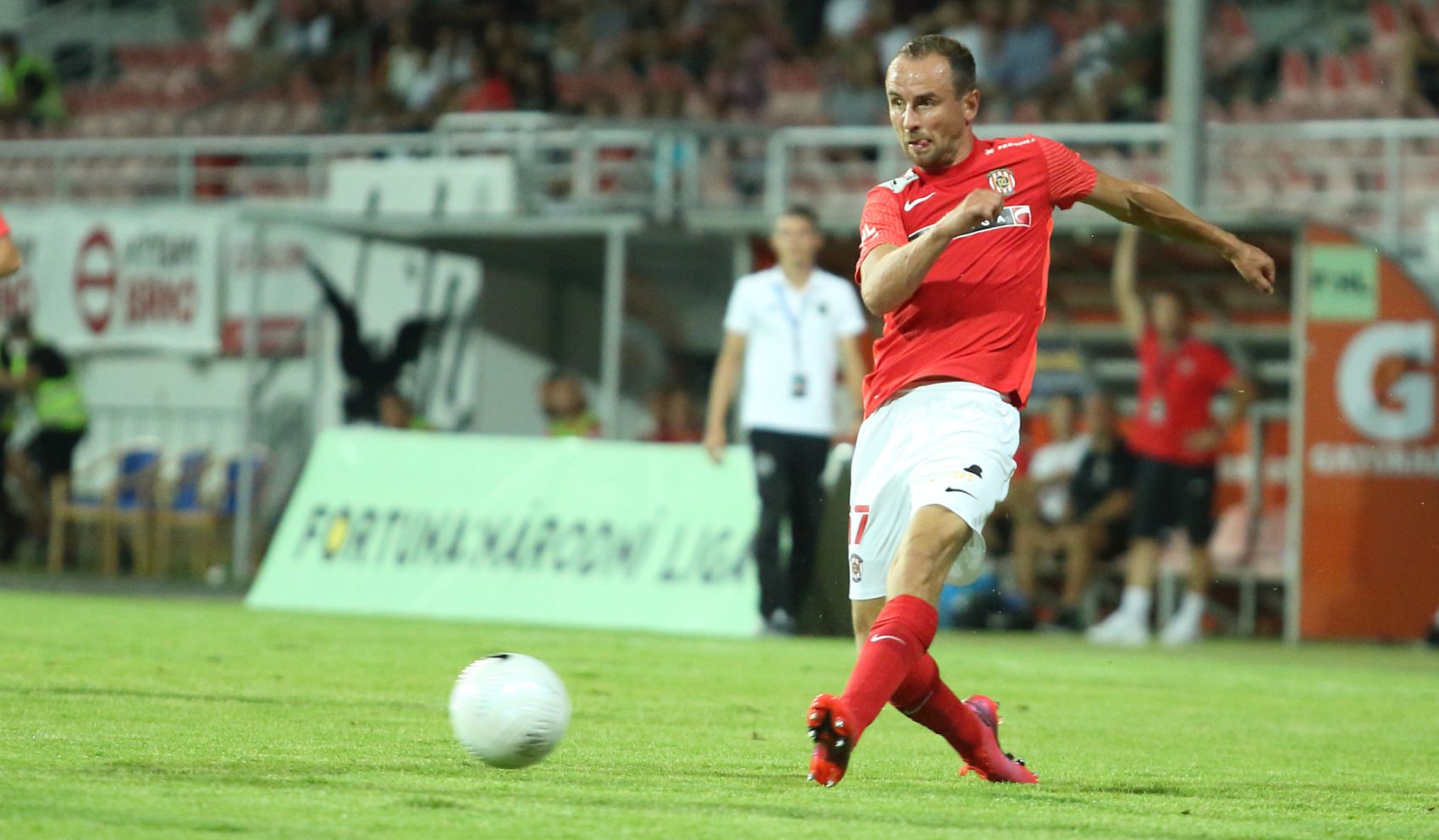 Jan Moravec: Brzk� v�kop? Nic, co by se nedalo p�ekousnout