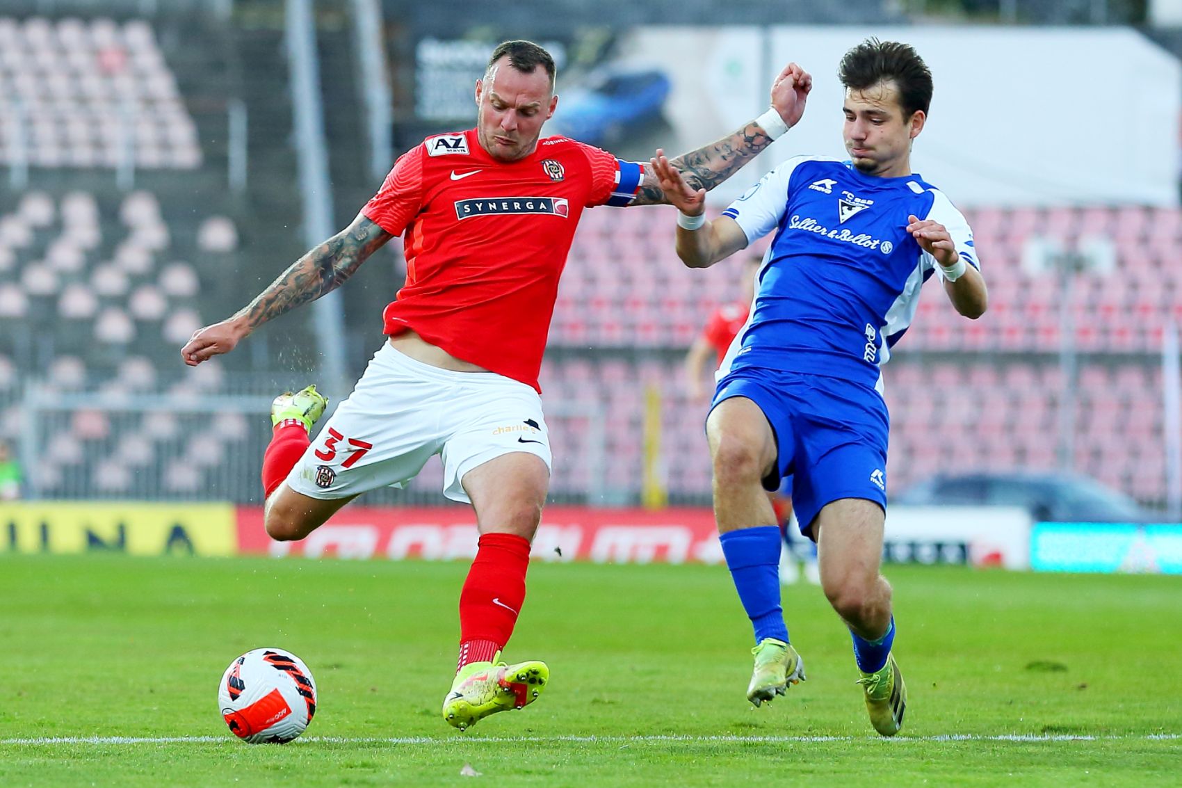 Jakub �ezn��ek: Je�t� n�s �ek� �trn�ct z�pas�, nesm�me polevit