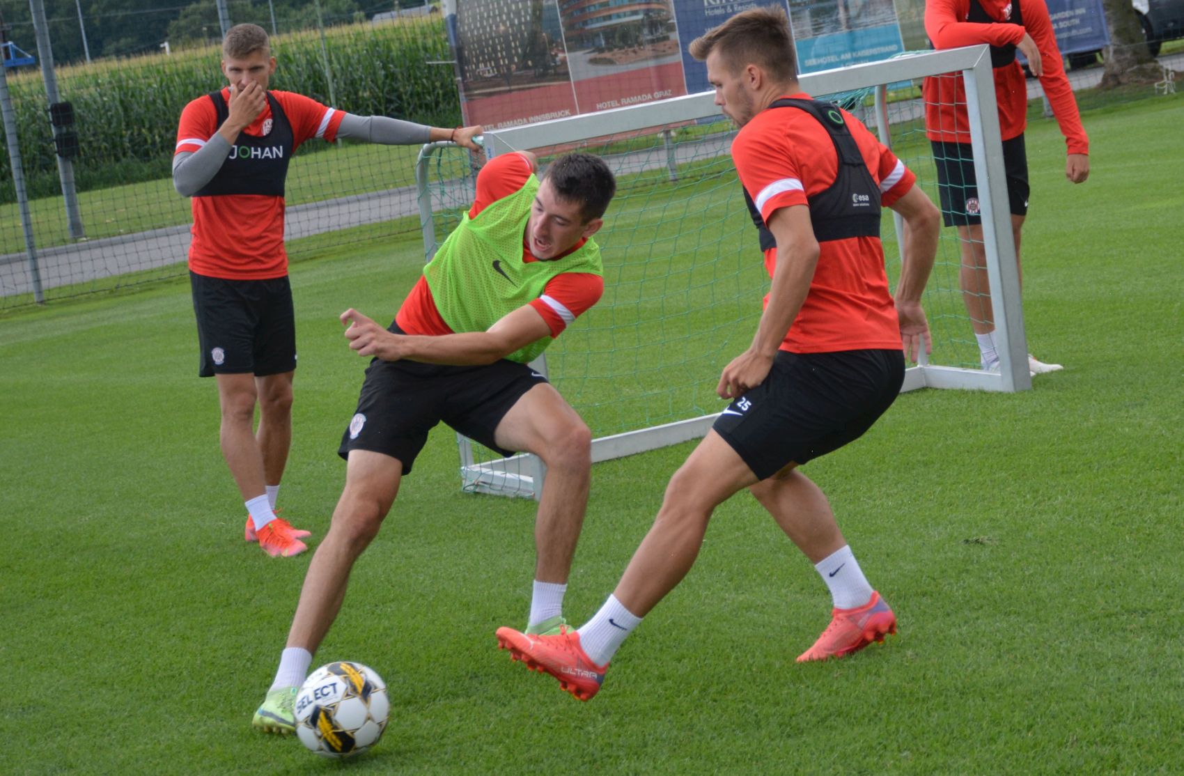 VIDEO: P�t� den na soust�ed�n�