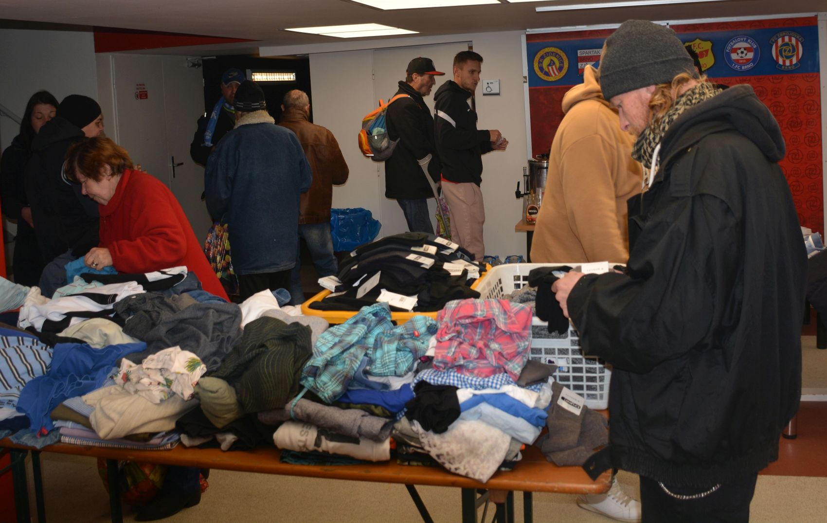 Zbrojovka op�t po��d� Den nad�je