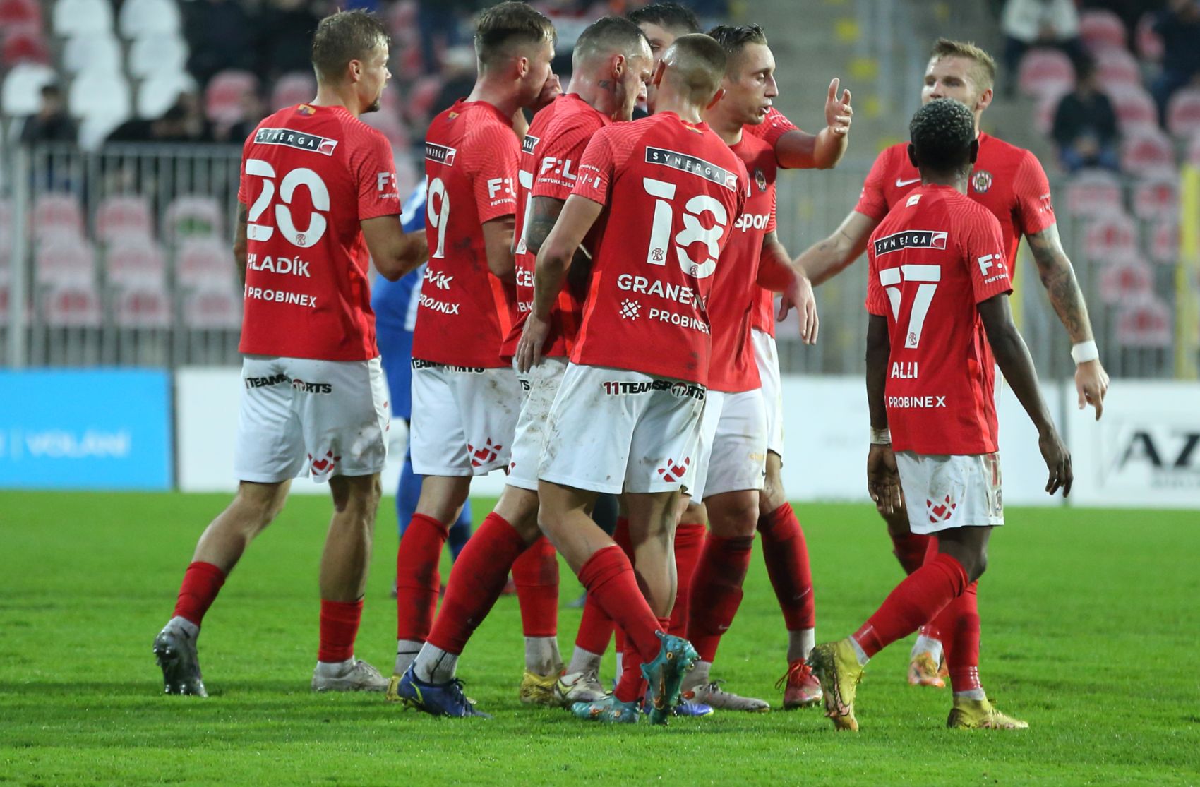 Fam�zn� druh� p�le znamen� v�hru s Libercem!