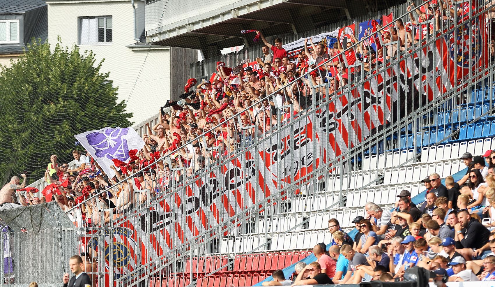 V�jezd do Zl�na a p�edprodej vstupenek