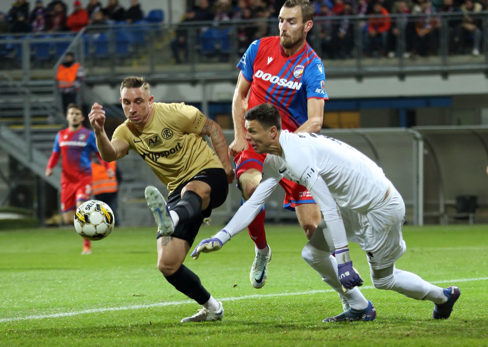 P�ekvapen� se nekonalo, Zbrojovka podlehla mistrovsk� Plzni