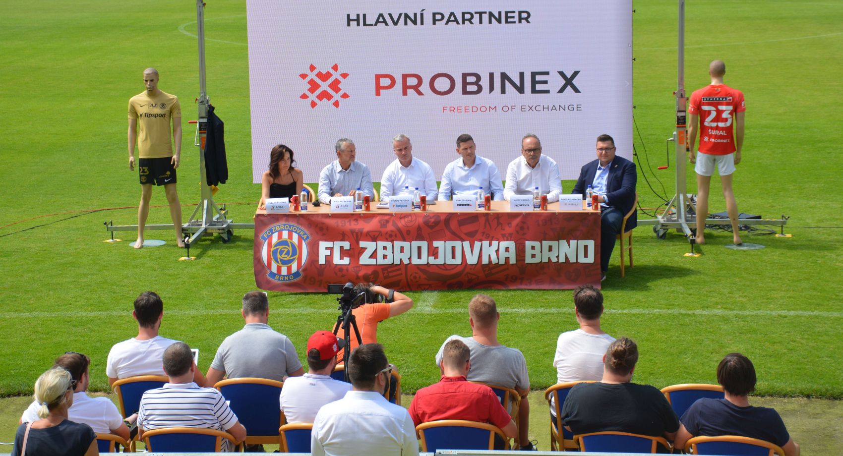 VIDEO: P�edsez�nn� tiskov� konference - prezentace partner�
