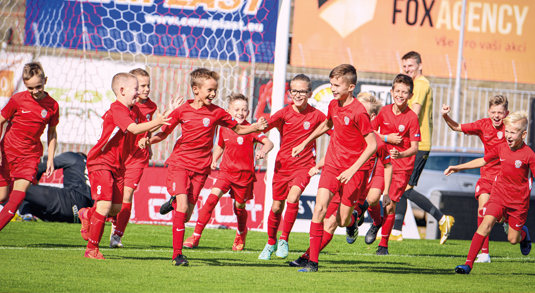 Den se Zbrojovkou - spole�n� tr�nink p��pravek s AFK Ti�nov!