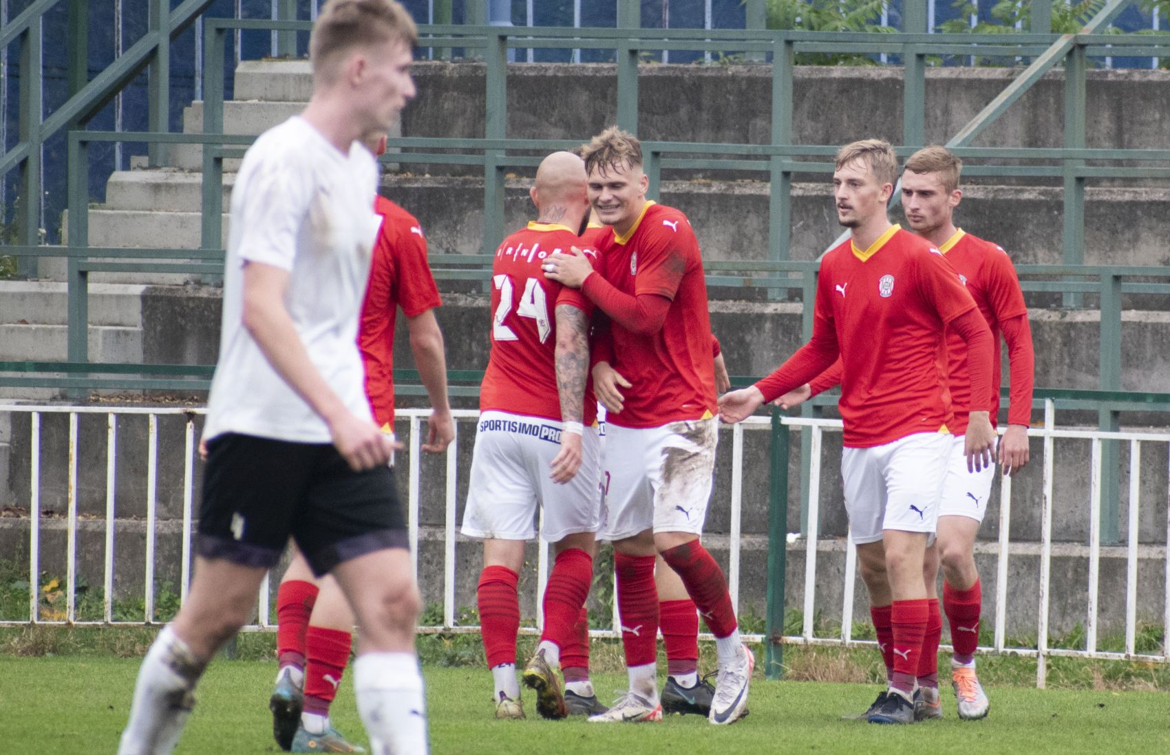 B��ko porazilo ���r a nav��ilo n�skok