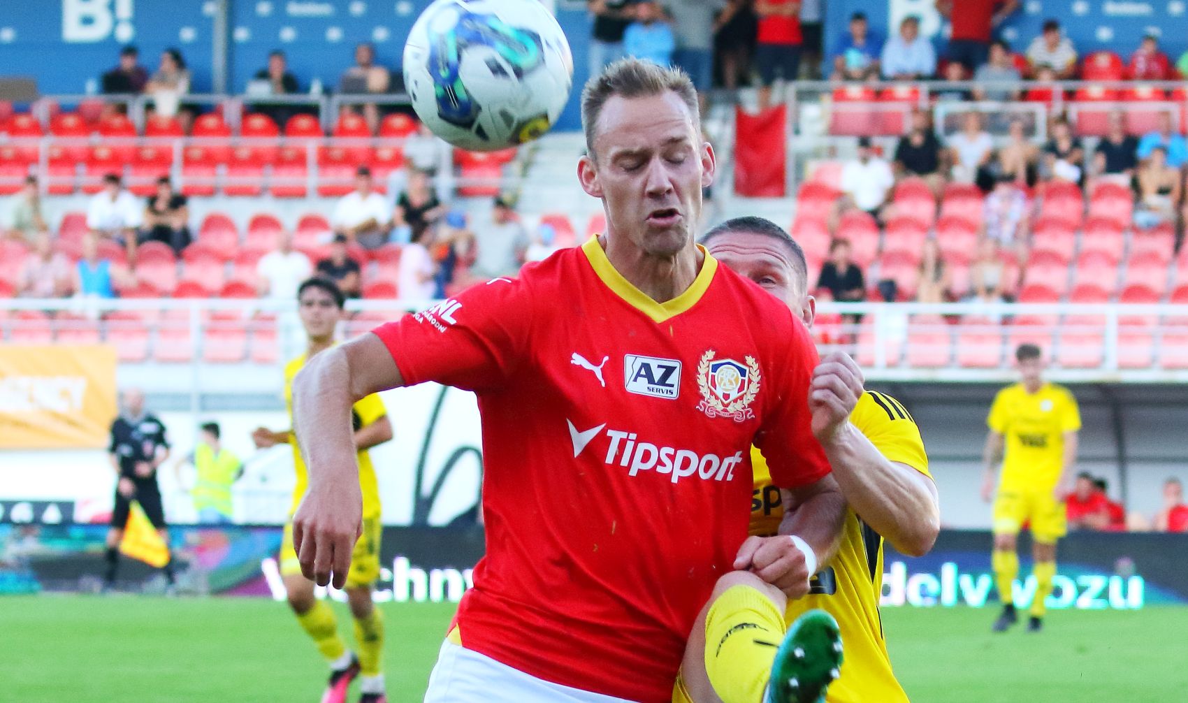 Josef Div�ek p�estupuje do Viktorky �i�kov