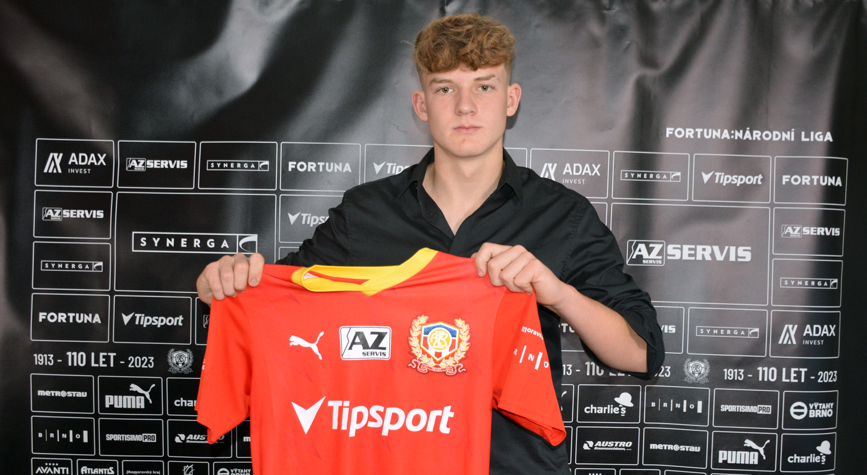 Prvn� smlouvu s klubem podepsal dorostenec Oliver Hubl�k!