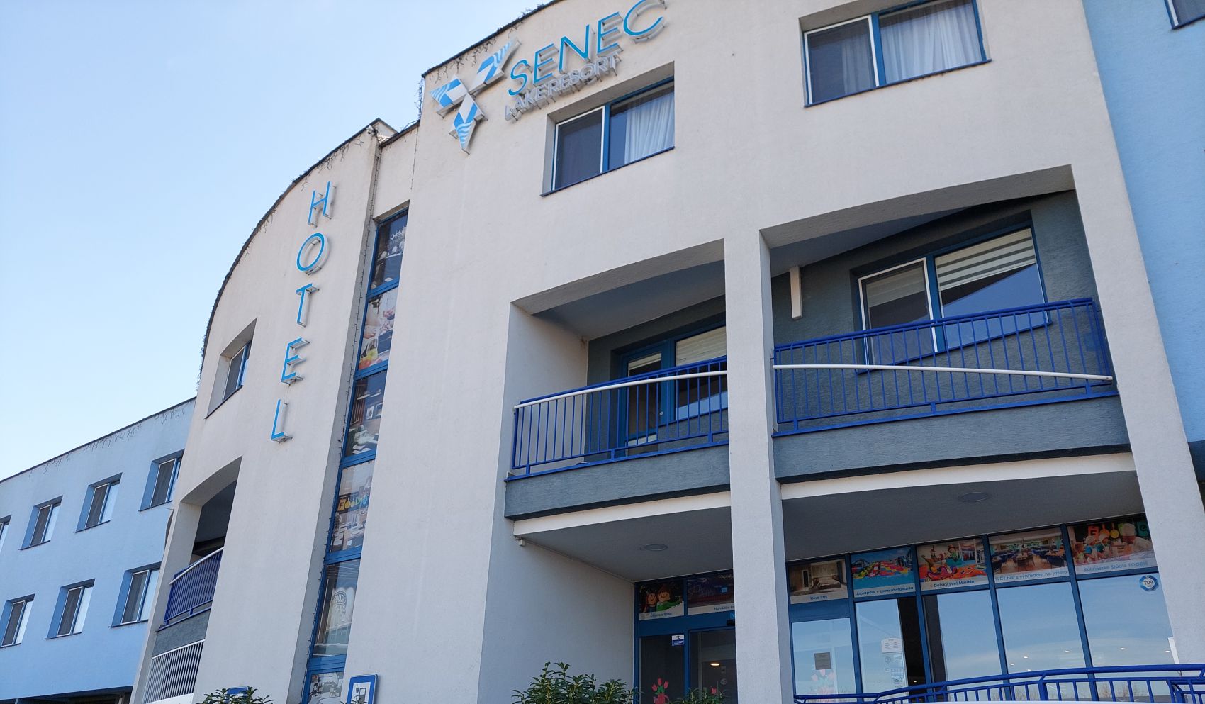 Soust�ed�n� skon�ilo, Zbrojov�ci jsou zp�t v Brn�