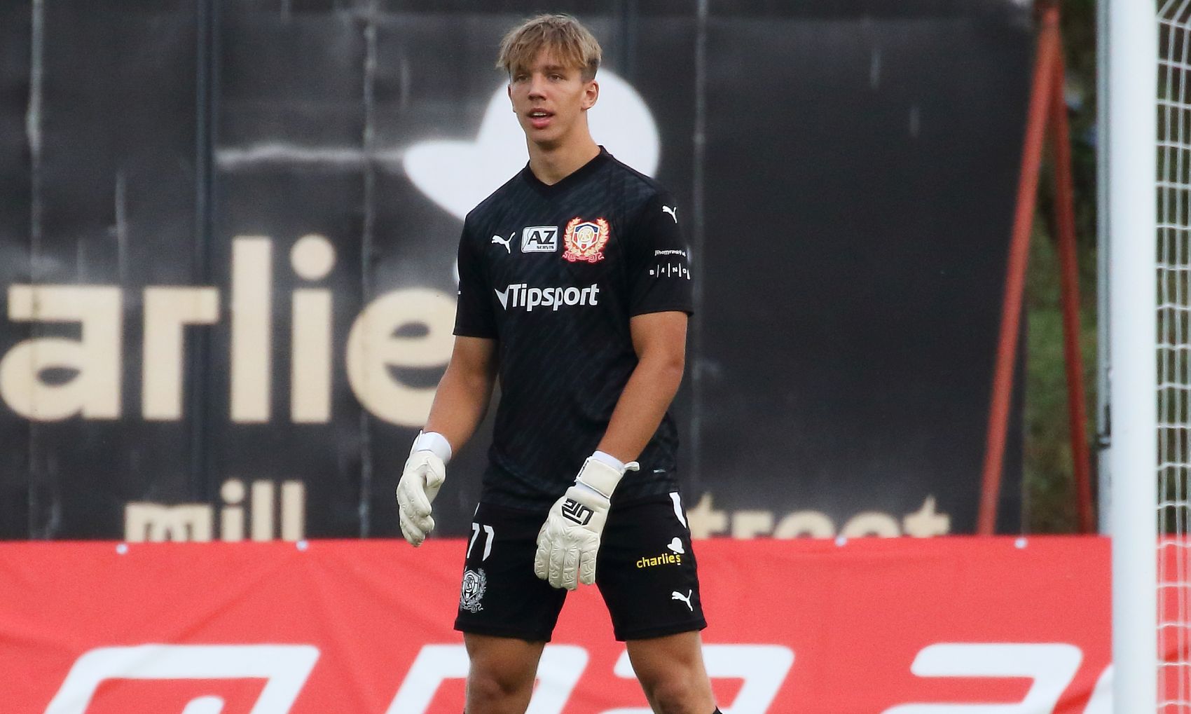 B��ko prohr�lo v T�inci, inkasovalo po 304 minut�ch