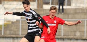 U19: Dorostenci zv�t�zili na Slov�cku a uh�jili prvn� p���ku