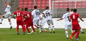 Juniorka dnes host� souseda v tabulce - severo�esk� Liberec