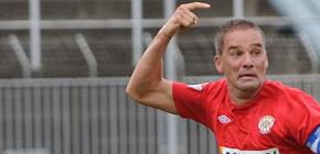 V posledn�m z�pase p�ed soust�ed�n�m podlehla Zbrojovka Ban�ku